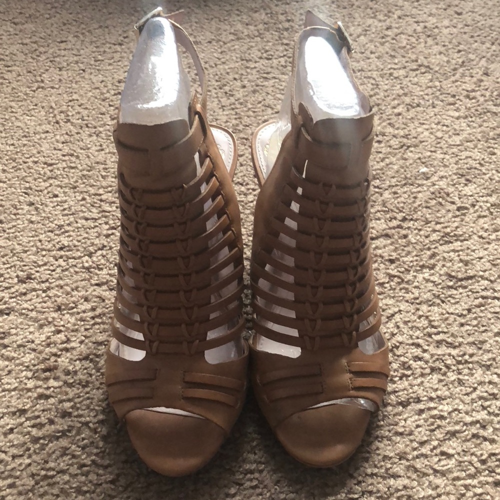 Vince Camino heeled tan sandal